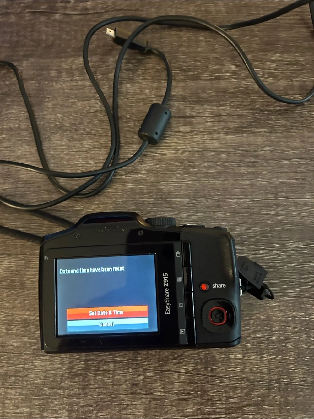 Old School Kodak Black Compact Point-and-Shoot Digital Camera with USB Cable